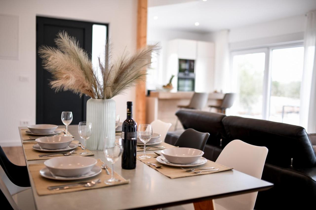 Wonderful Holiday House Bruno With Heated Pool Zadar Exterior photo